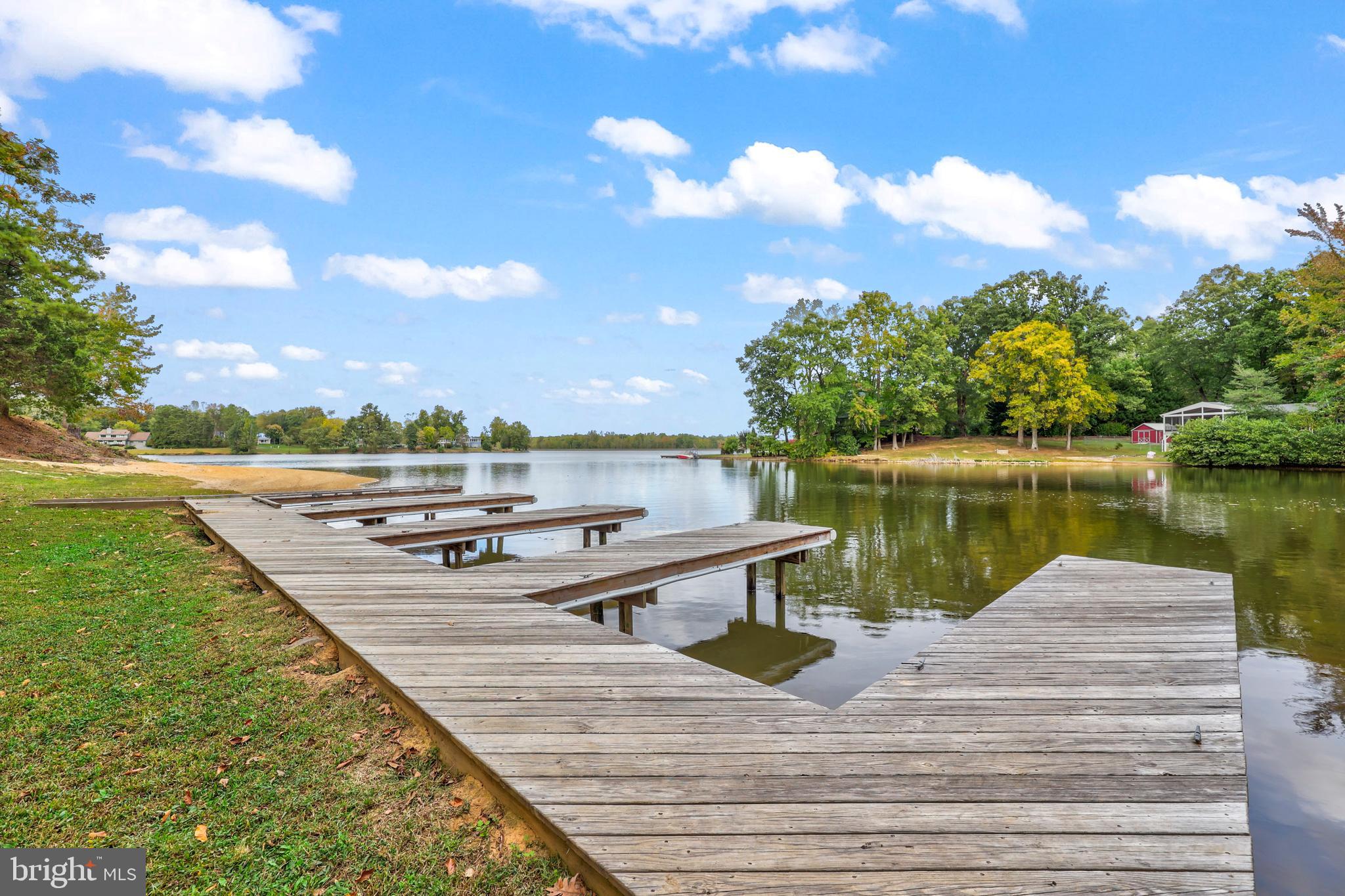 20 Greenvale Court Ruther Glen, VA 22546 - Photo 61 of 65 a view of a lake with houses