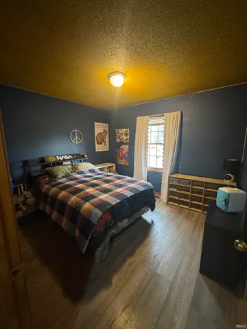 $258,000 | 2011 South Haverhill Drive, Yorktown, IN 47396