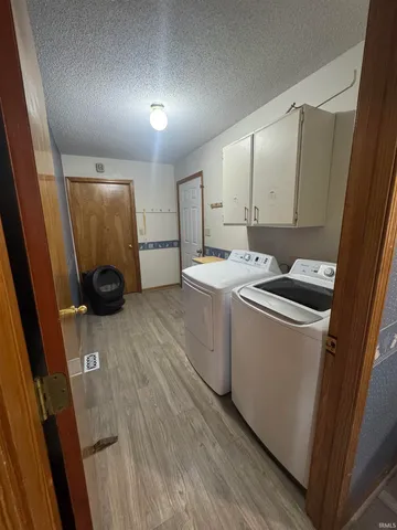 $258,000 | 2011 South Haverhill Drive, Yorktown, IN 47396