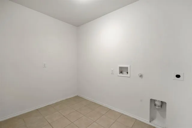 $2,100 | 14701 Southview Trail, Little Elm, TX 75068