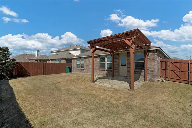 $2,100 | 14701 Southview Trail, Little Elm, TX 75068