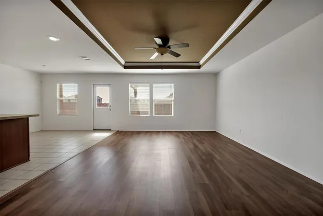 $2,100 | 14701 Southview Trail, Little Elm, TX 75068