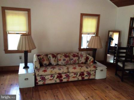 323 Millner Road Strasburg, VA 22657 - Photo 11 of 30 Living Room