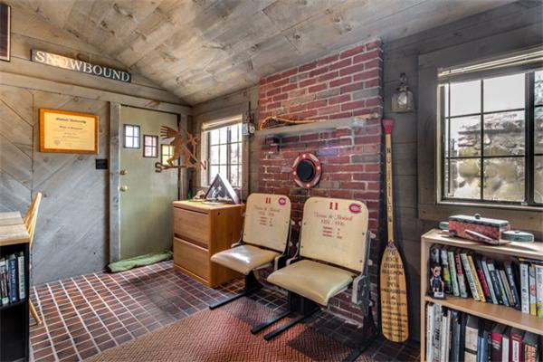 37 Marmion Road Melrose, MA 02176 - Photo 10 of 26 Gallery Image 10