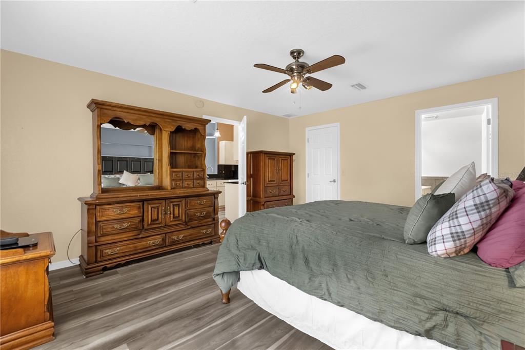 8506 Southwest 136th Loop Ocala, FL 34473 - Photo 16 of 35