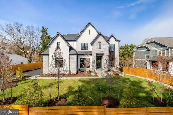 $15,000 | 1100 Balls Hill Road, McLean, VA 22101