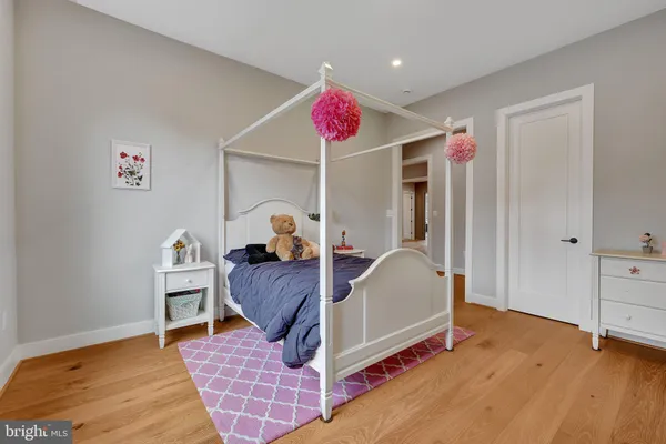 $15,000 | 1100 Balls Hill Road, McLean, VA 22101