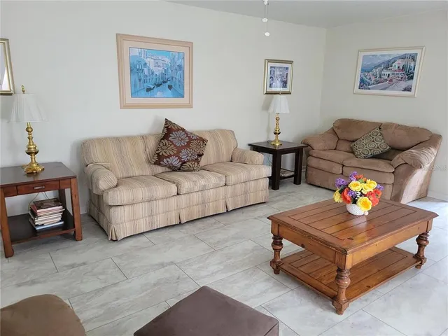 $3,900 | 13 Oakland Hills Road, Rotonda West, FL 33947