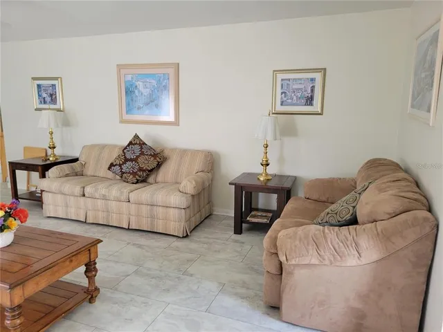 $3,900 | 13 Oakland Hills Road, Rotonda West, FL 33947