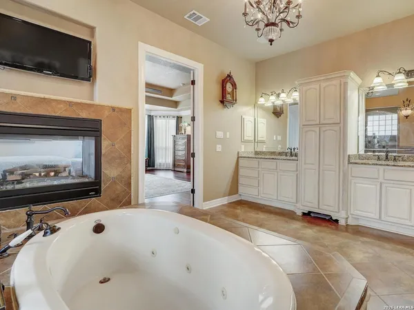 $1,100,000 | 21411 Liguria Drive, Garden Ridge, TX 78266