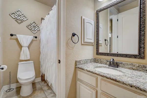$1,100,000 | 21411 Liguria Drive, Garden Ridge, TX 78266