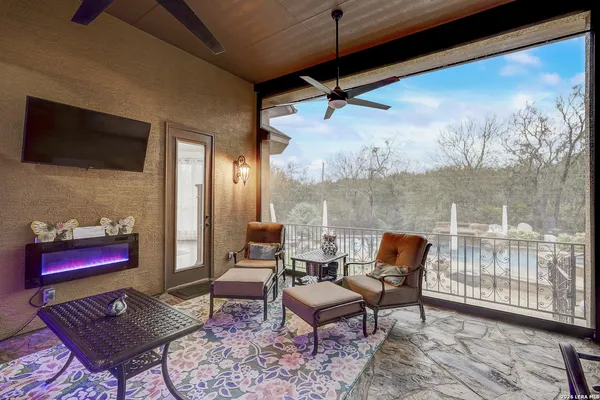 $1,100,000 | 21411 Liguria Drive, Garden Ridge, TX 78266