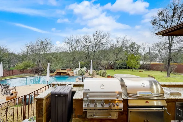 $1,100,000 | 21411 Liguria Drive, Garden Ridge, TX 78266