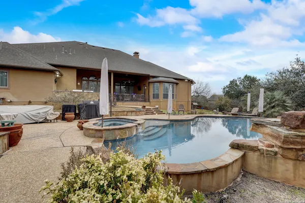 $1,100,000 | 21411 Liguria Drive, Garden Ridge, TX 78266