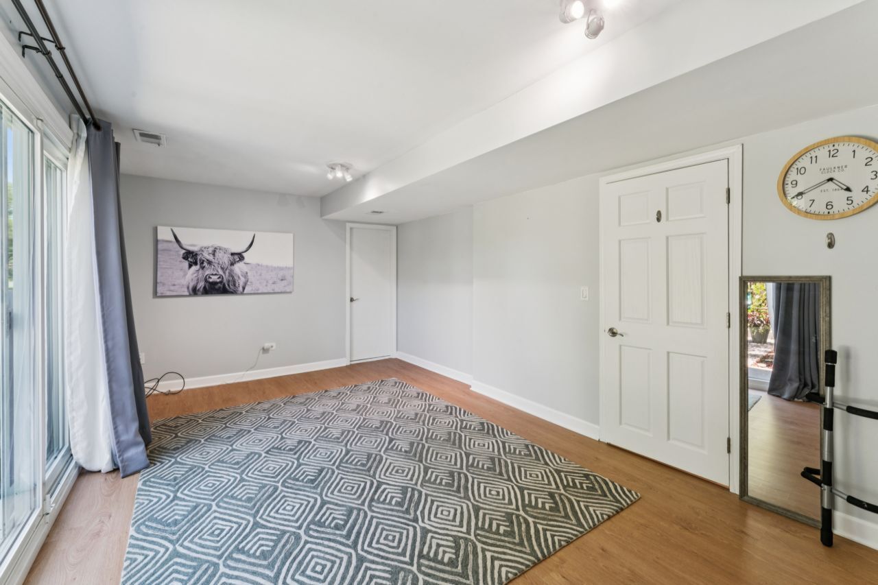 328 Windsor Lane Inverness, IL 60010 - Photo 22 of 33 a view of an empty room