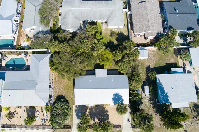 $2,100 | 712 Oakwood Avenue, New Smyrna Beach, FL 32169