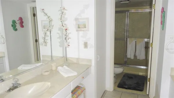 $9,900 | 1365 Siesta Bayside Drive, Unit 1365C, Sarasota, FL 34242