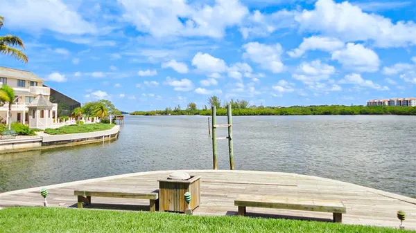 $9,900 | 1365 Siesta Bayside Drive, Unit 1365C, Sarasota, FL 34242