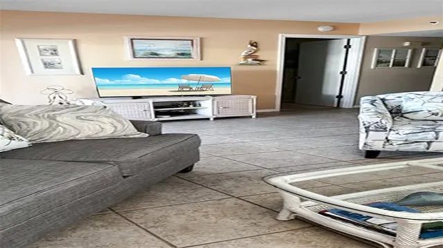 $9,900 | 1365 Siesta Bayside Drive, Unit 1365C, Sarasota, FL 34242