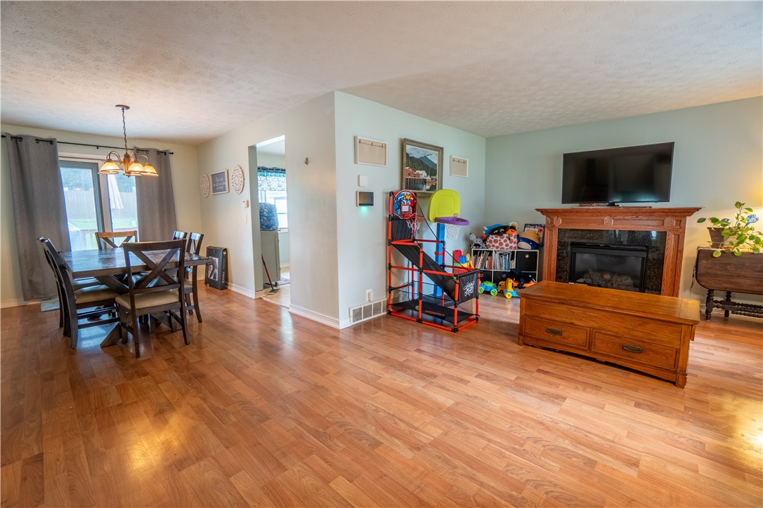 49 Gateway Road Chili, NY 14624 - Photo 5 of 32 Gallery Image 5