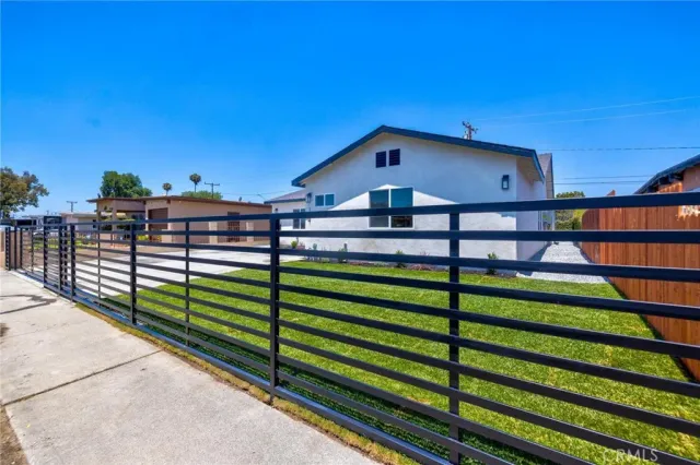 $1,133,000 | 1601 West 165th Street, Compton, CA 90220
