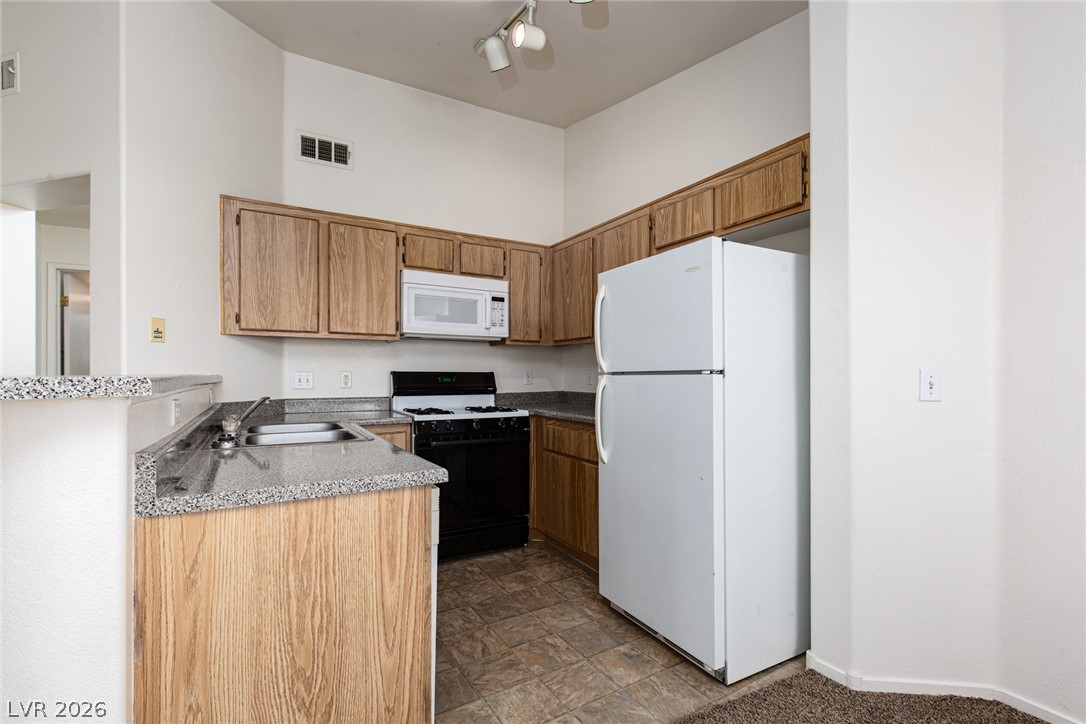 1881 West Alexander Road, Unit 2147 North Las Vegas, NV 89032 - Photo 13 of 27