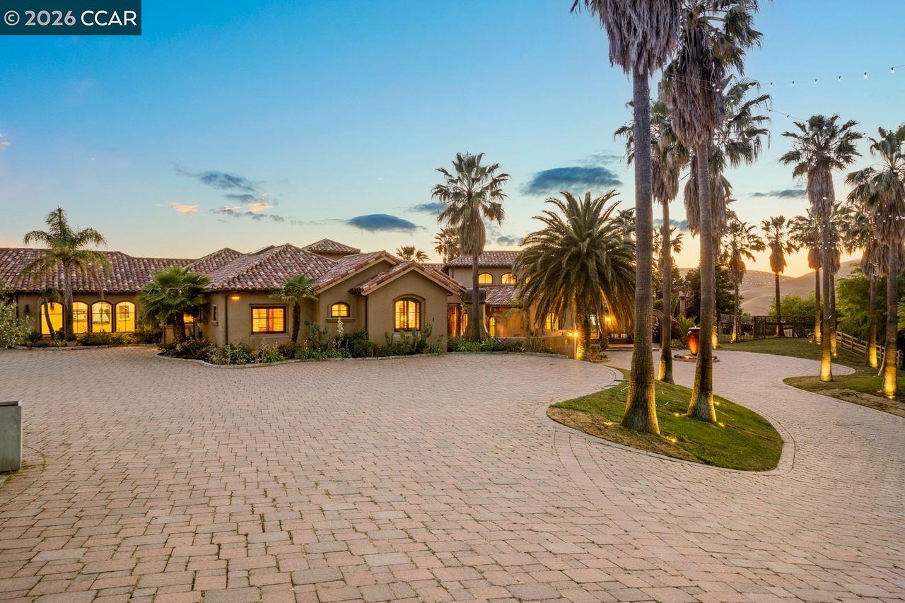 1615 Lawrence Road Danville, CA 94506 - Photo 5 of 60