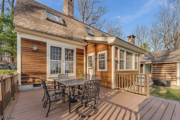 $848,800 | 2 Driftway Drive, High Bridge, NJ 08829