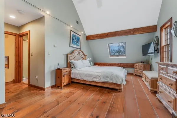 $848,800 | 2 Driftway Drive, High Bridge, NJ 08829