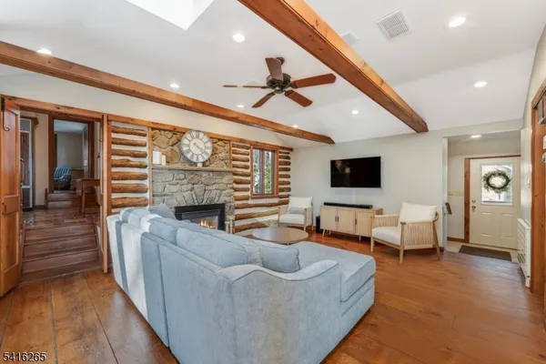 $848,800 | 2 Driftway Drive, High Bridge, NJ 08829