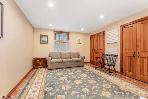 $848,800 | 2 Driftway Drive, High Bridge, NJ 08829