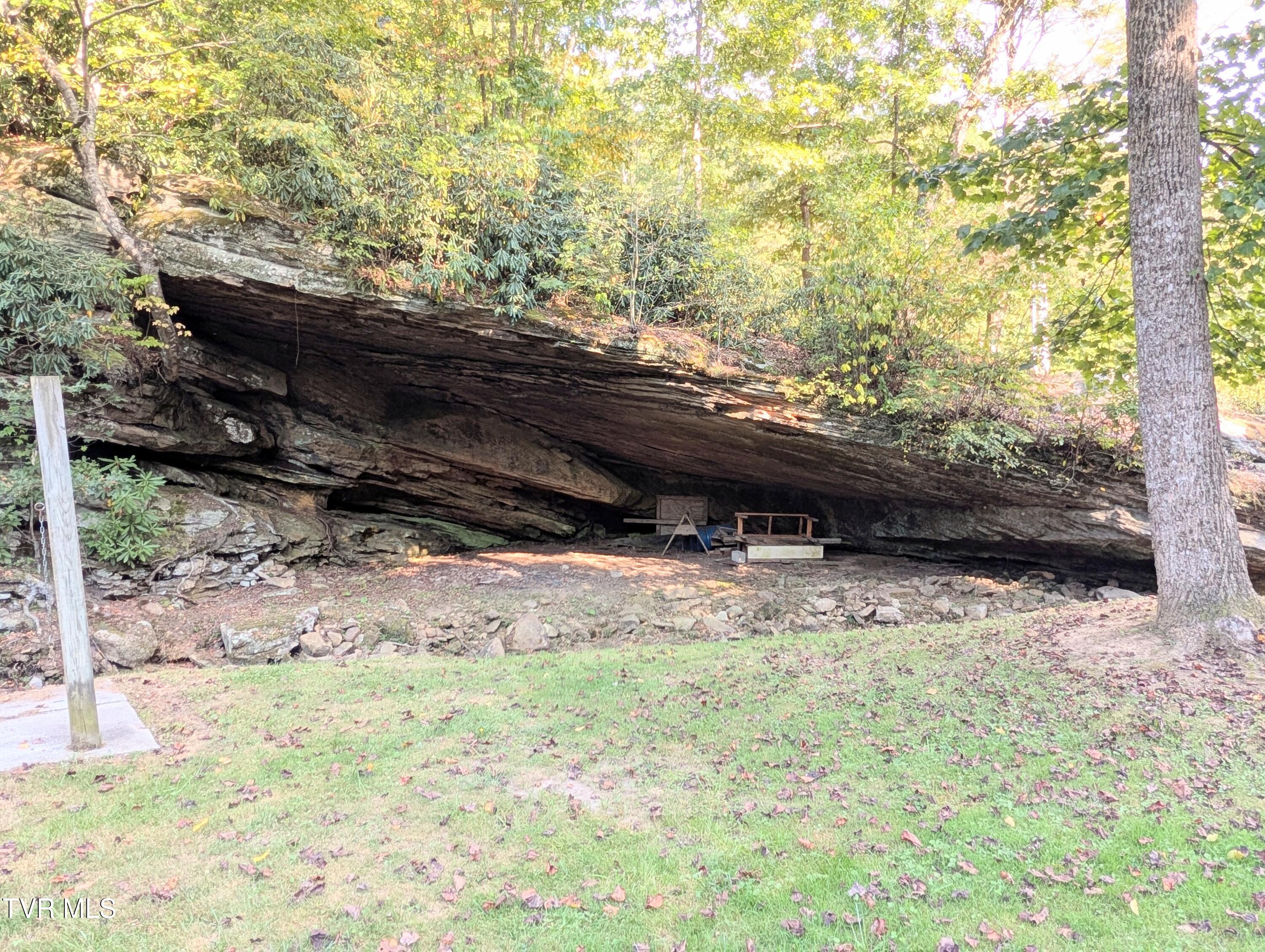 556 Racking Rock Road Clintwood, VA 24228 - Photo 16 of 56 9988