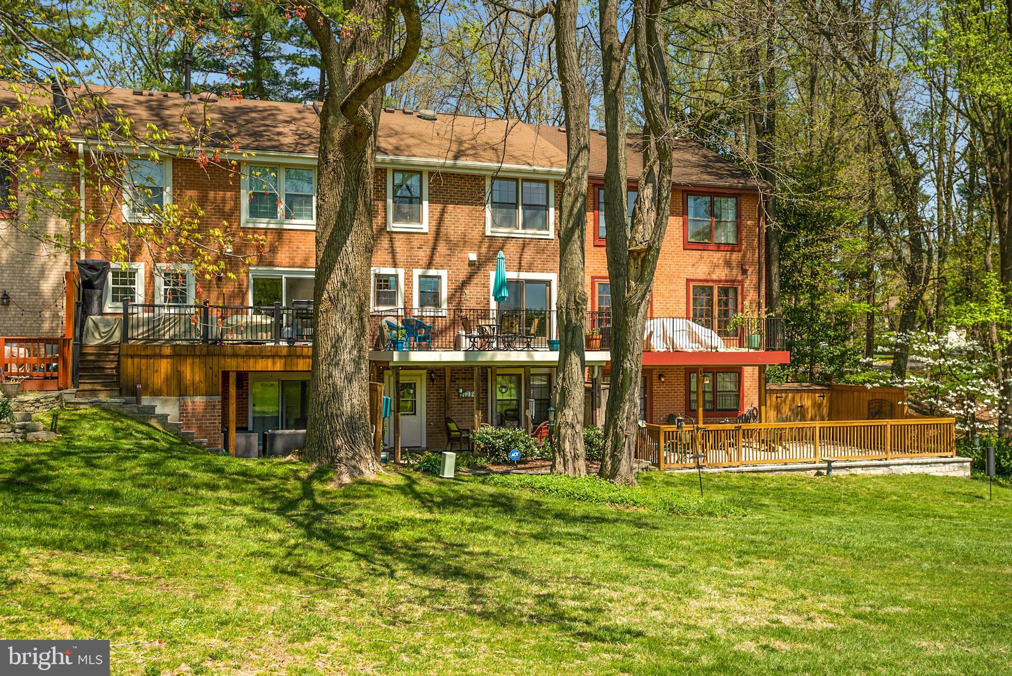 2076 Golf Course Drive Reston, VA 20191 - Photo 39 of 61
