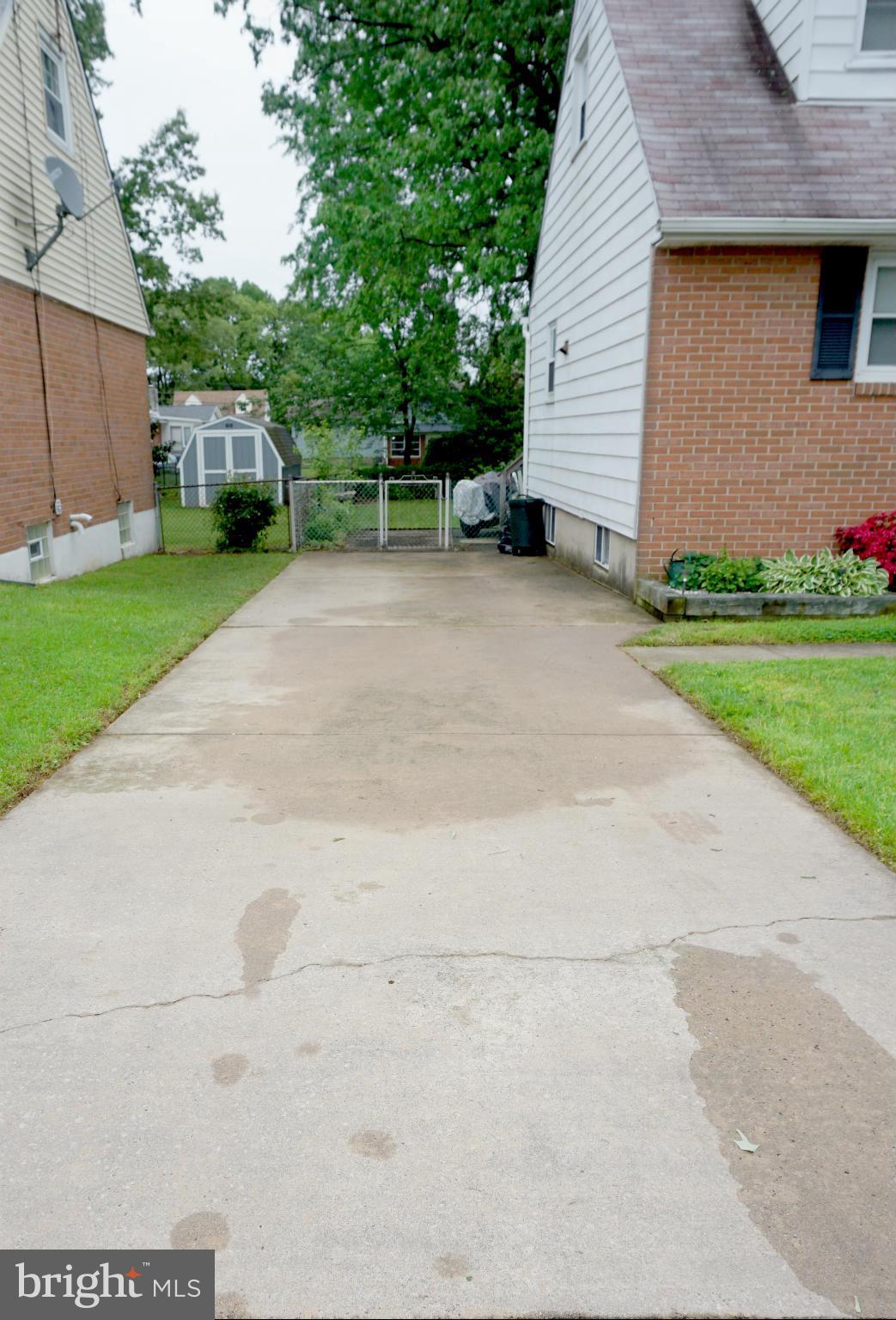 503 George Avenue Baltimore, MD 21221 - Photo 27 of 28 Large driveway