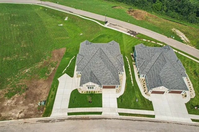 $620,900 | 2108 Bluestem Drive, Unit 1302, Waukesha, WI 53188