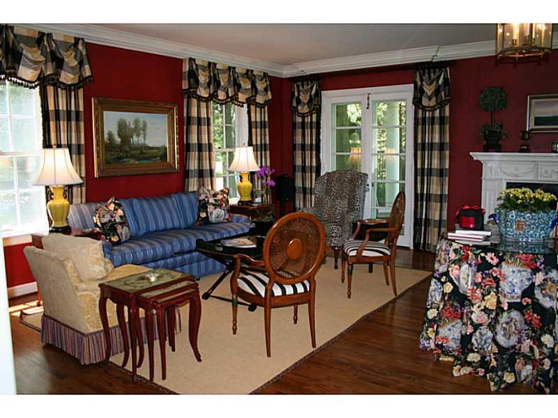 169 Country Club Road Sewickley Heights, PA 15143 - Photo 3 of 24 Living Room.
