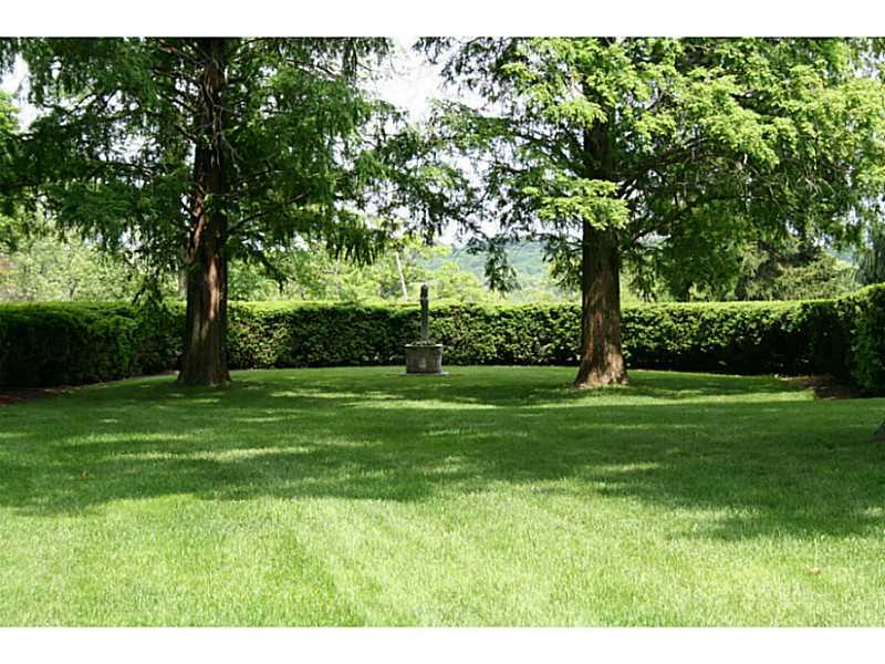 169 Country Club Road Sewickley Heights, PA 15143 - Photo 21 of 24 Exterior Back.