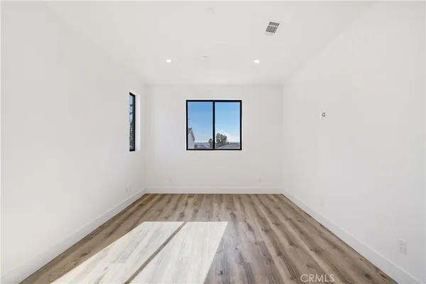 $5,995 | 13461 Bradley Avenue, Sylmar, CA 91342