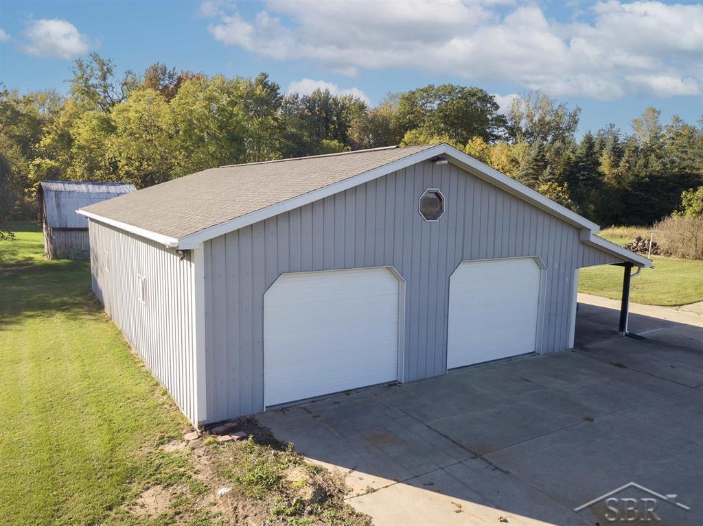 5979 North 7 Mile Road Pinconning, MI 48650 - Photo 26 of 38
