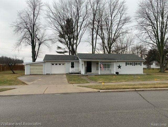 5328 Sandusky Road Peck, MI 48466 - Photo 2 of 19 Gallery Image 2
