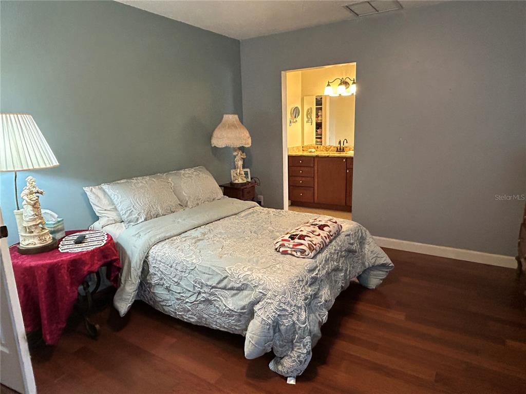 906 Village Green Road DeLand, FL 32720 - Photo 8 of 26