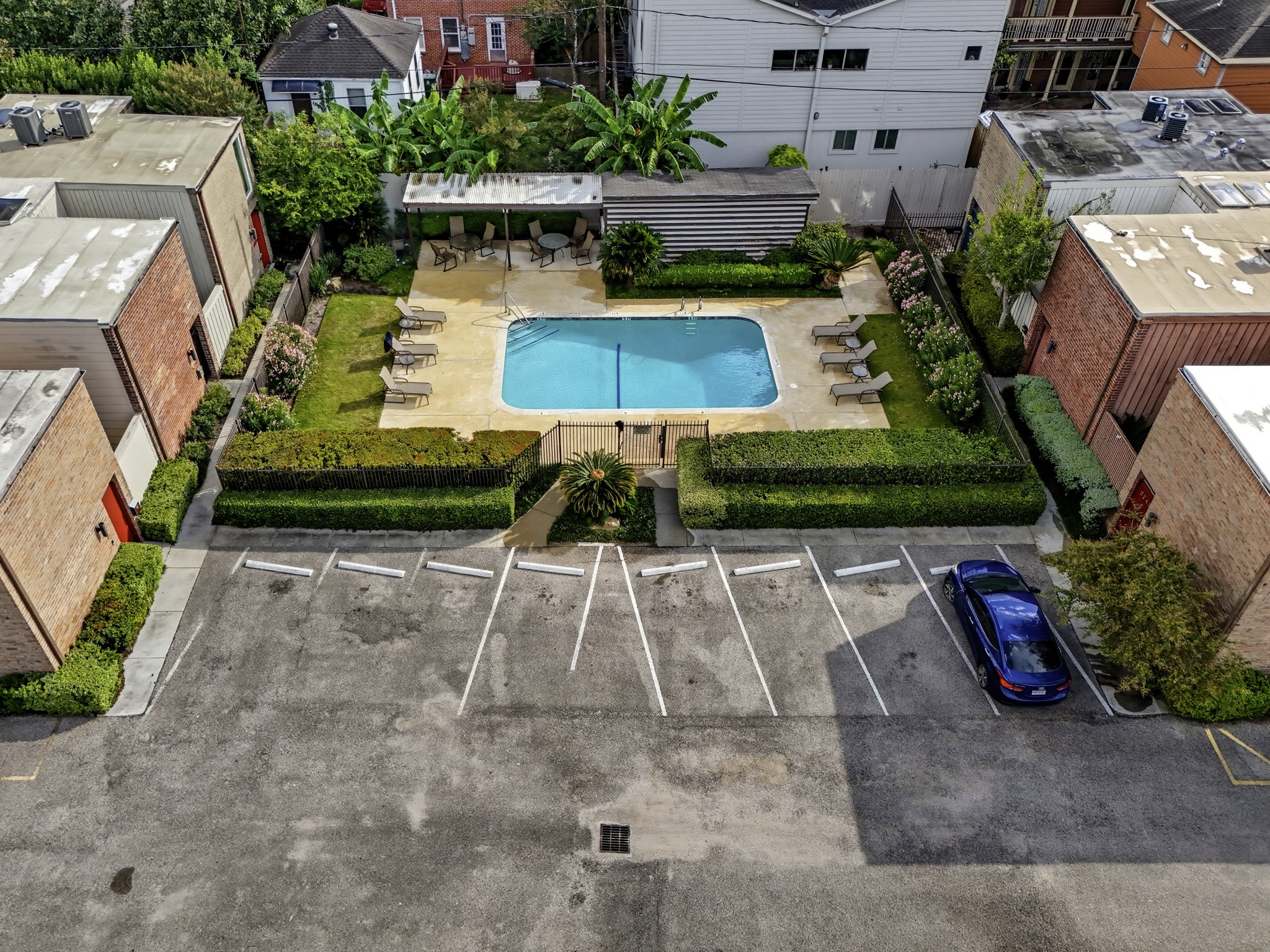2243 West Alabama Street, Unit 10 Houston, TX 77098 - Photo 41 of 45 Aerial view of pool area.