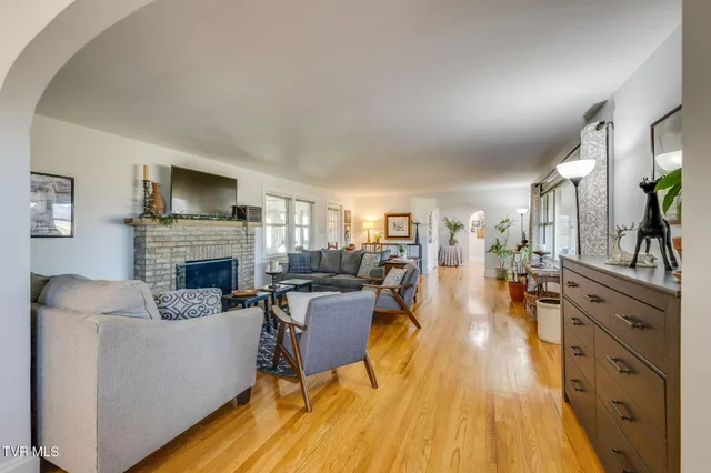 $560,000 | 845 Highway 44, Bristol, TN 37620