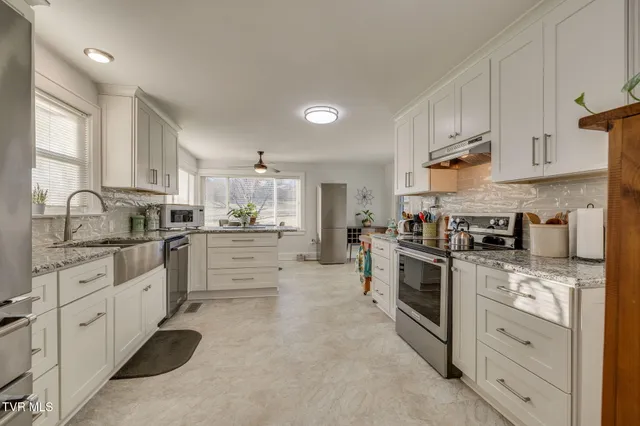 $560,000 | 845 Highway 44, Bristol, TN 37620