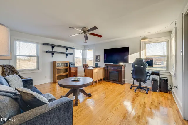 $560,000 | 845 Highway 44, Bristol, TN 37620