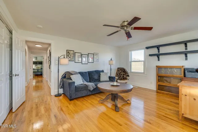 $560,000 | 845 Highway 44, Bristol, TN 37620