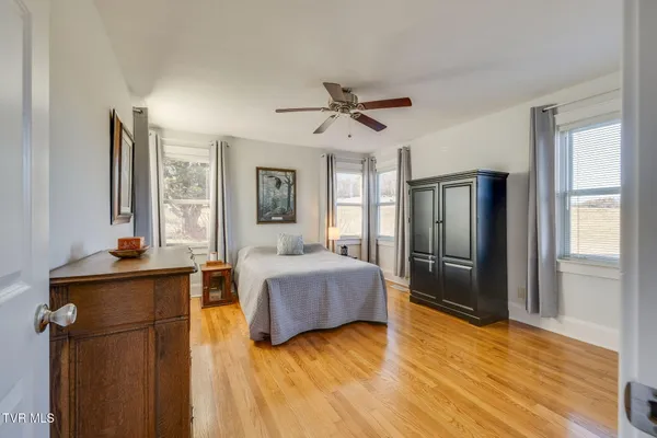 $560,000 | 845 Highway 44, Bristol, TN 37620