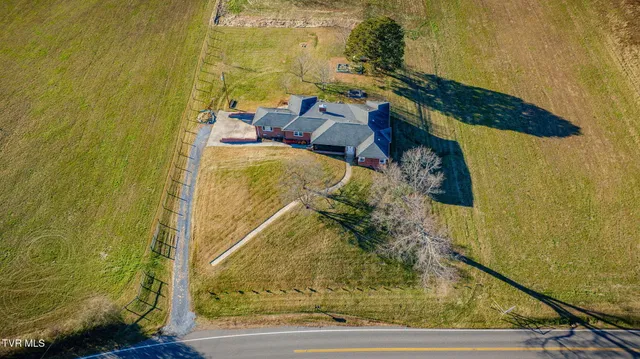 $560,000 | 845 Highway 44, Bristol, TN 37620