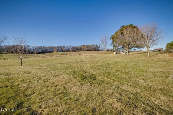 $560,000 | 845 Highway 44, Bristol, TN 37620