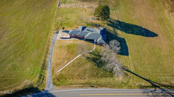$560,000 | 845 Highway 44, Bristol, TN 37620